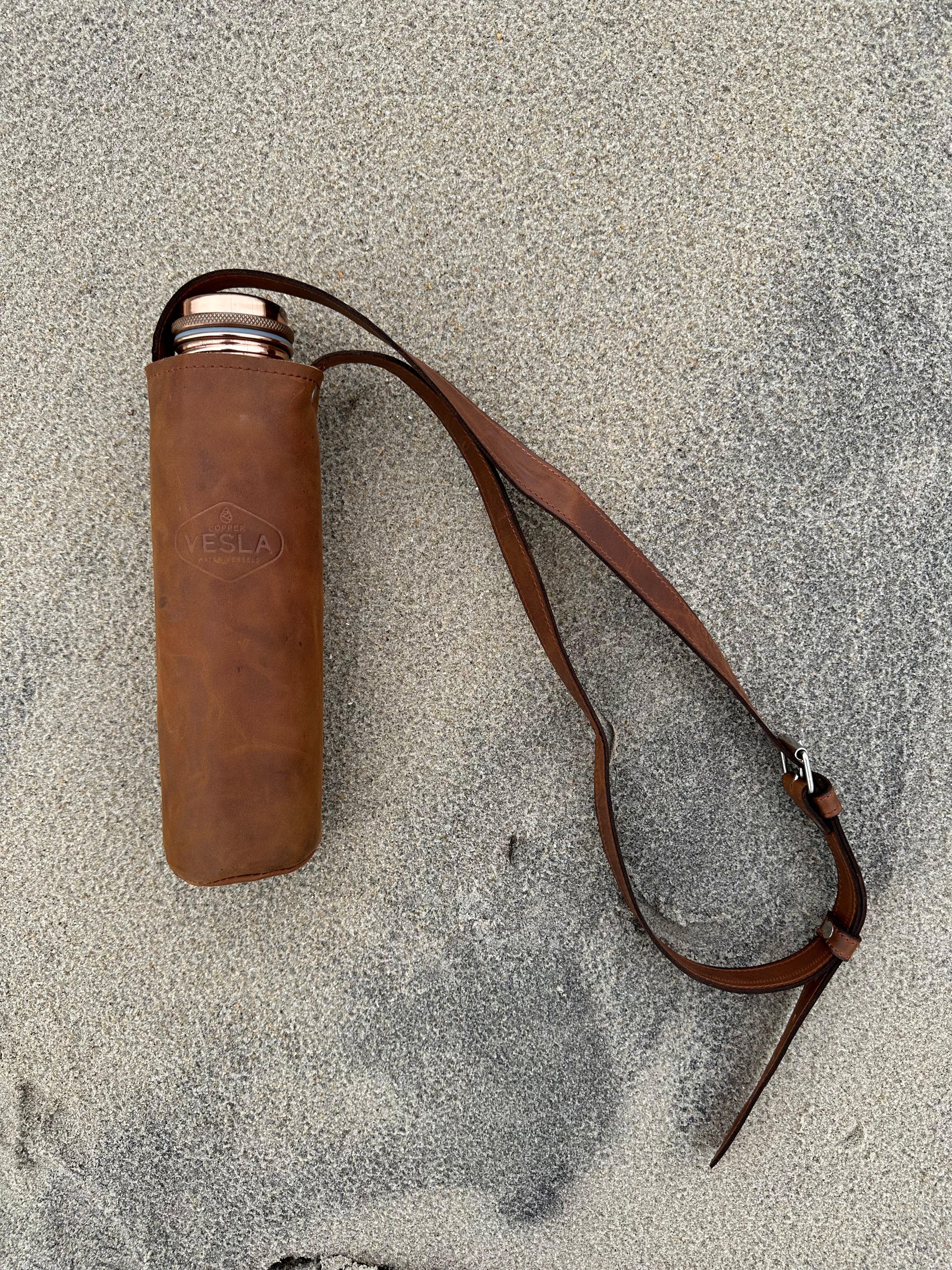 Classic Leather Carrier (for 32 oz bottles)